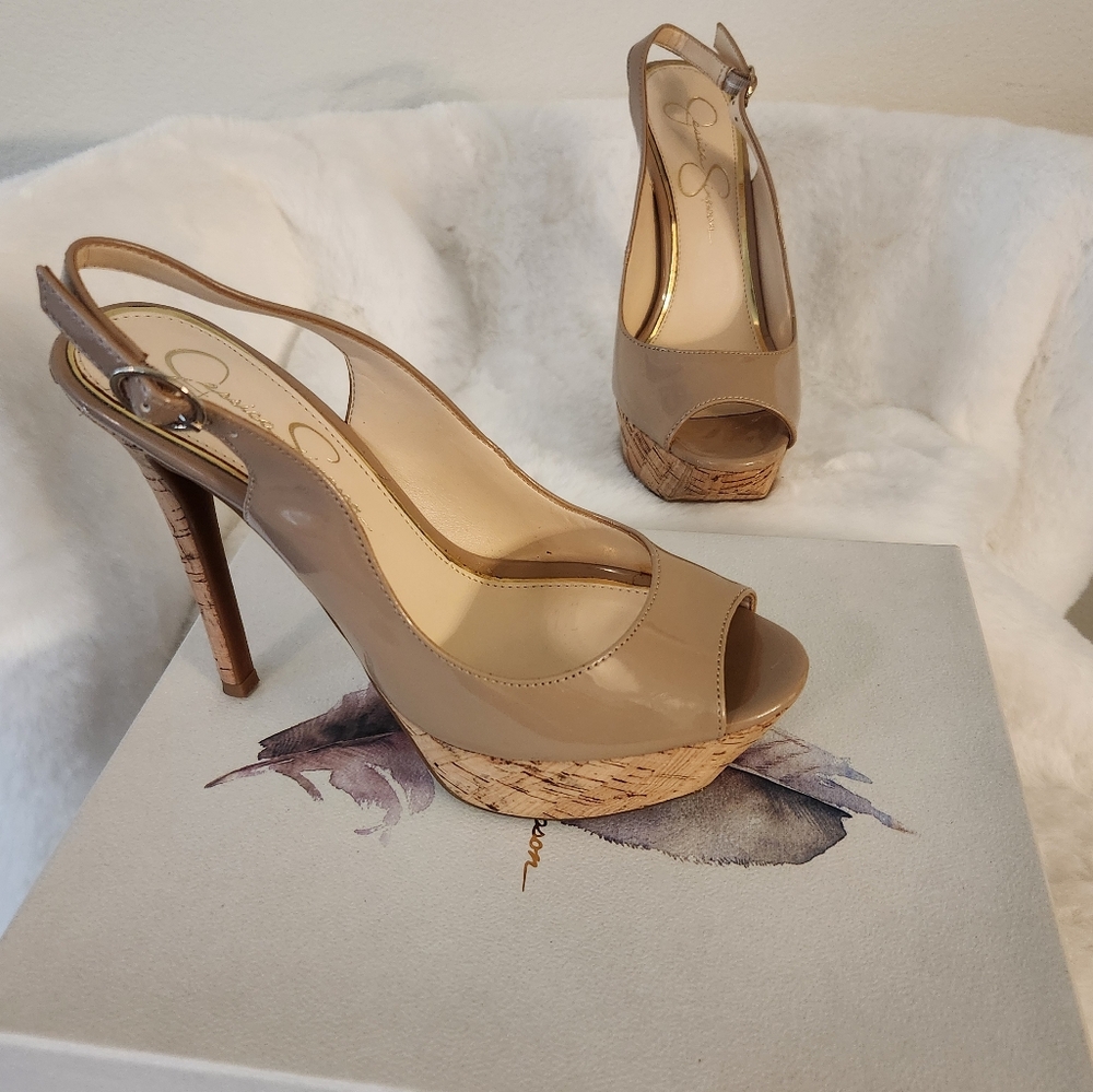 Jessica Simpson size 7 heel